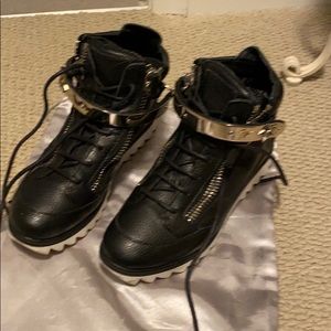 Guiseppe Zanotti Hi-Top Sneaker Size 8